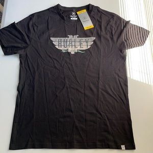 Hurley t-shirt, size medium. Never worn